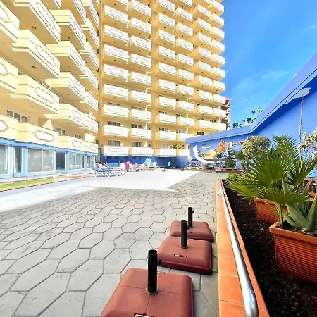 With Spectacular Views, Atlantic Ocean, Pool Y Free Wifi In All Common Areas Apartment